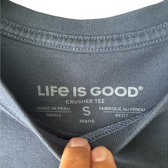 Life is Good Crusher Tee Suns Out Tongues Out Yellow Lab Laborador Dog Mom Shirt - Picture 6 of 7